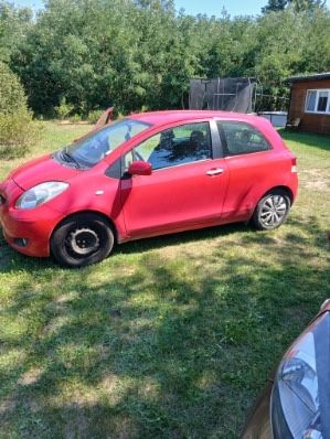 Toyota yaris 2011 r