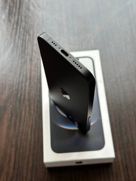 IPhone 16 E 128 Neverlock