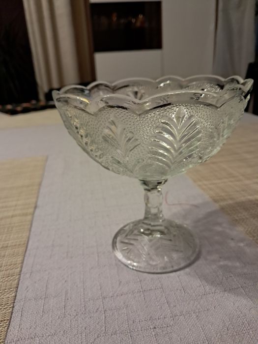 Cukiernica szklana srednica 13 cm