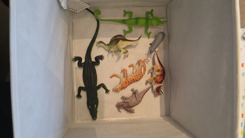 Dinozaur, krowy, konie, psy gumowe figurki 30szt