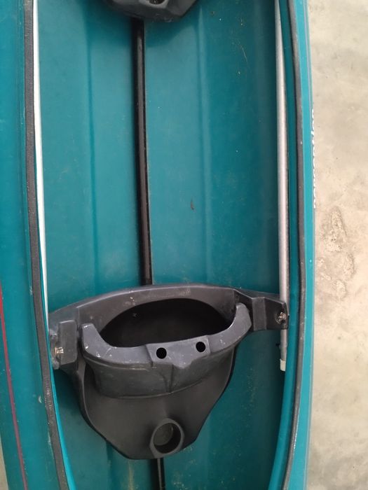 Vendo canoa de mar ou troco por prancha de paddle rígida usada.
