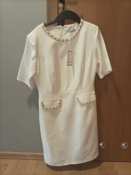 Sukienka śliczna nowa