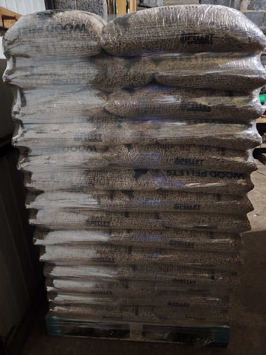 Sprzedam pellet worki 15kg paleta 1050kg