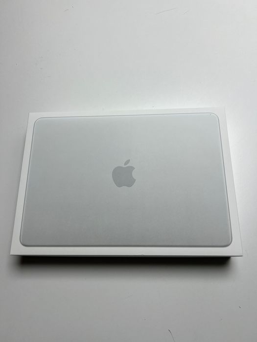 MacBook Neo 13 plomby
