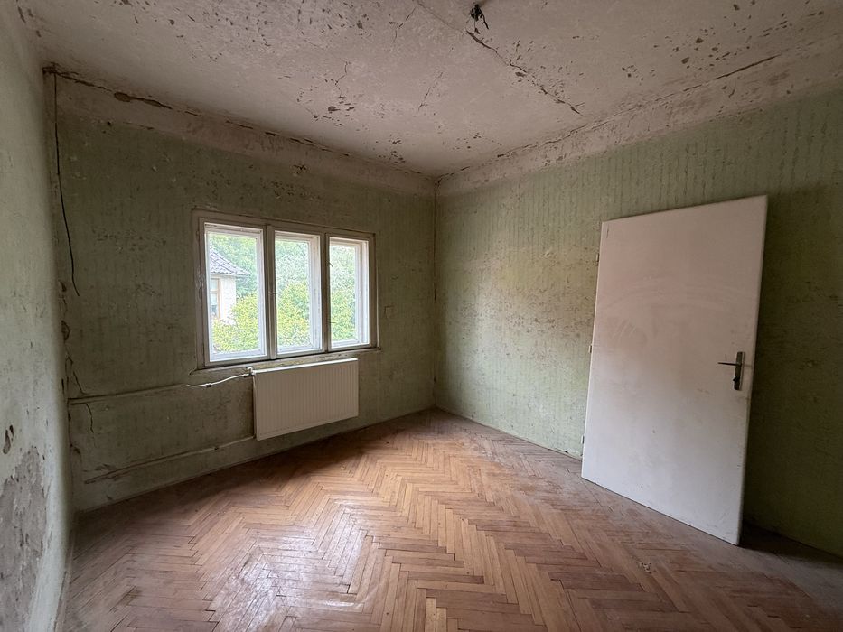 Продаж будинку в центрі