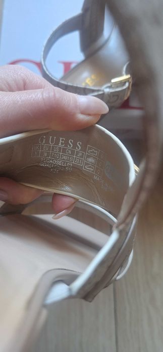Guess sandały FLOA0SELL03