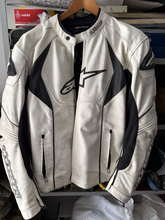 Продам шкіряну мотокуртку Alpinestar