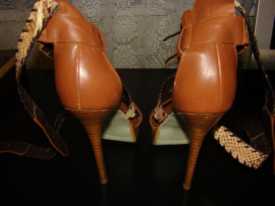 Оригинальные босоножки бренда Glossi (Глосси)