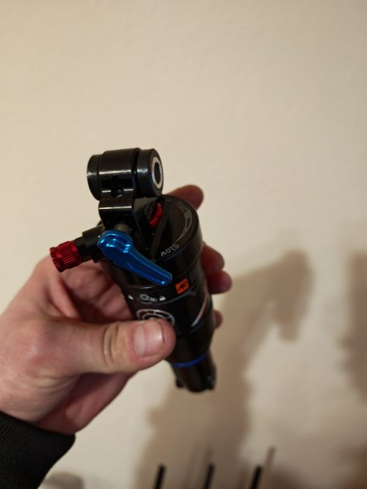 Пневмо амортизатор DNM.165ММ.Новый.