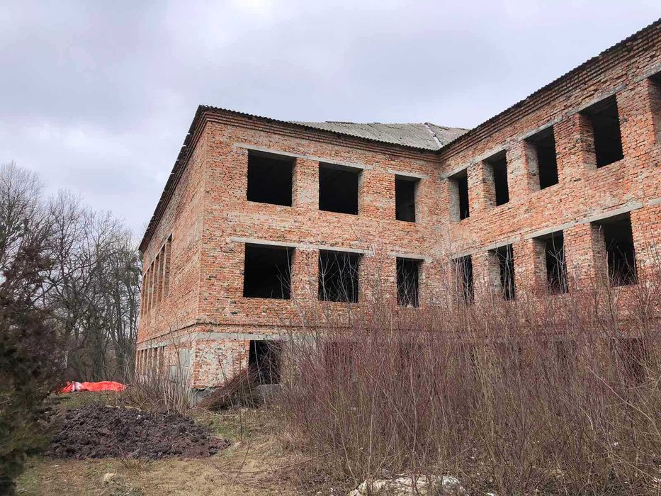 Продам комерційне приміщення (8387)