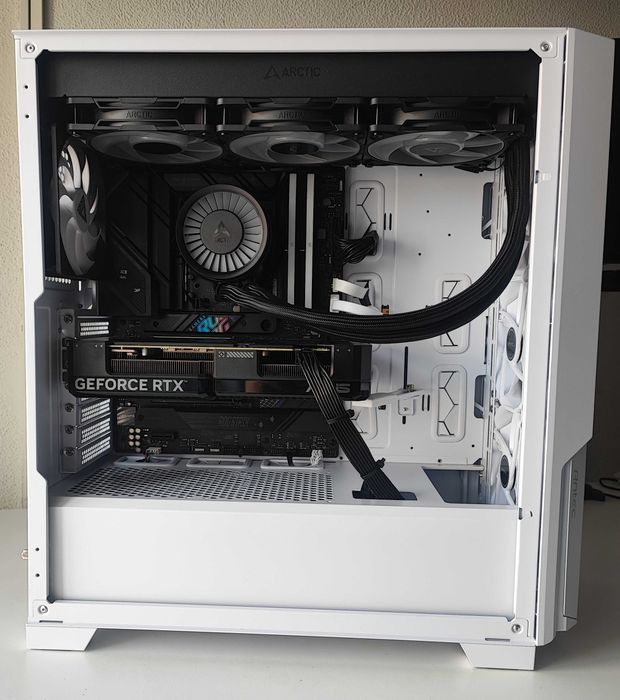 I9 14900K RTX 4070 12 GB GAMING