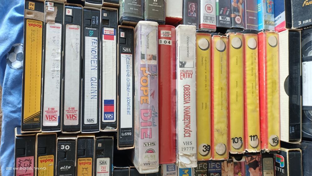 Kasety VHS okazja