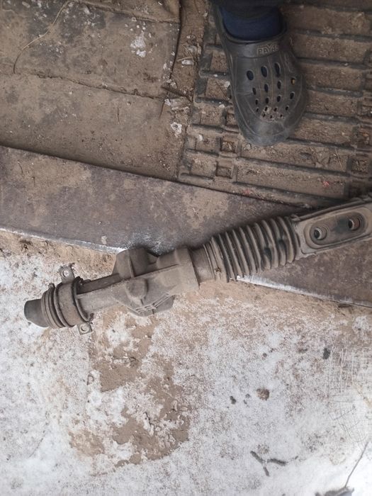 Рульова рейка ваз 2110 гарний стан