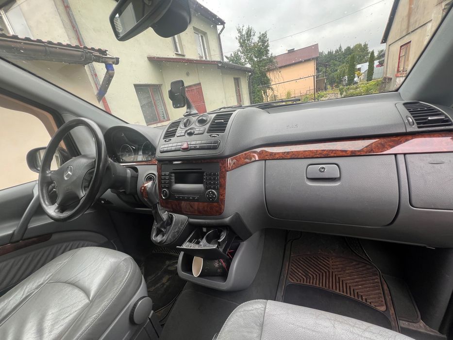 Mercedes Viano 2.2 дизель 150кс
