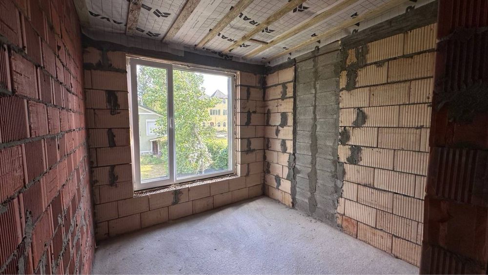 Ексклюзивний таунхаус у Лісовій Бучі! Великі двори та паркомісце!