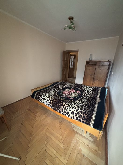 продаж 3кімнатноі квартири чешка Дрогобич
