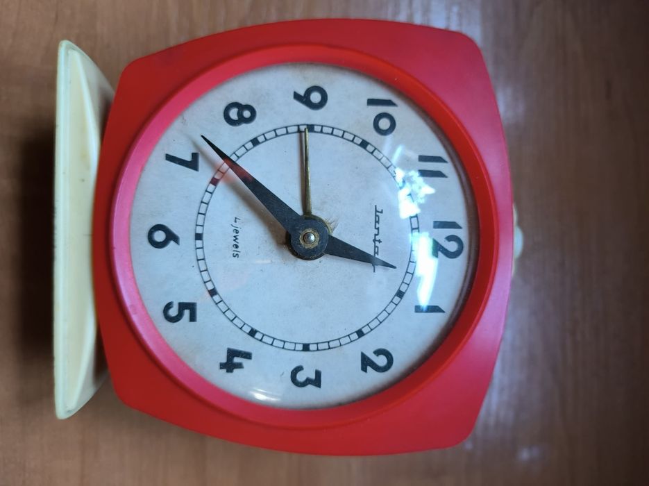 Часи антикваріат будильник
