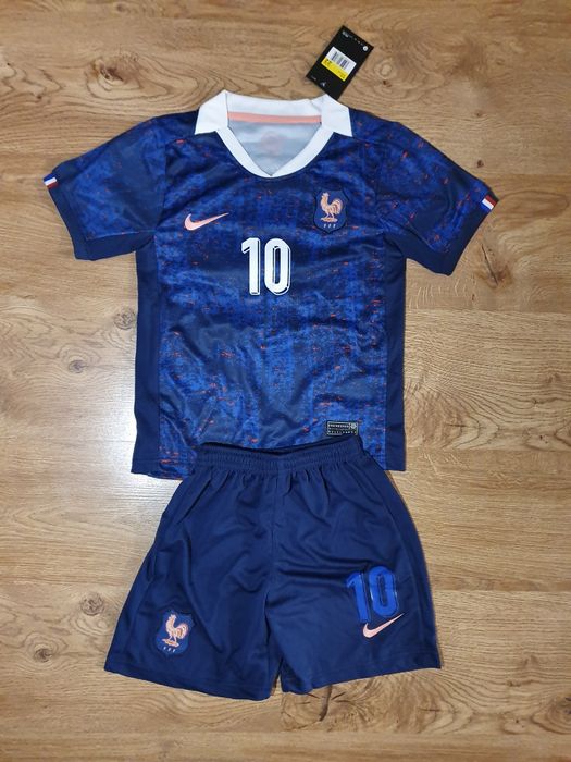Francja Mbappe 10 stroj piłkarski 128cm