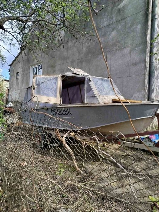 Катер "Прогрес-4"