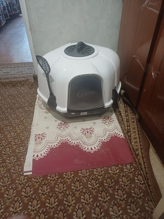 Продаётся  Новий   туалет закритий  котячий