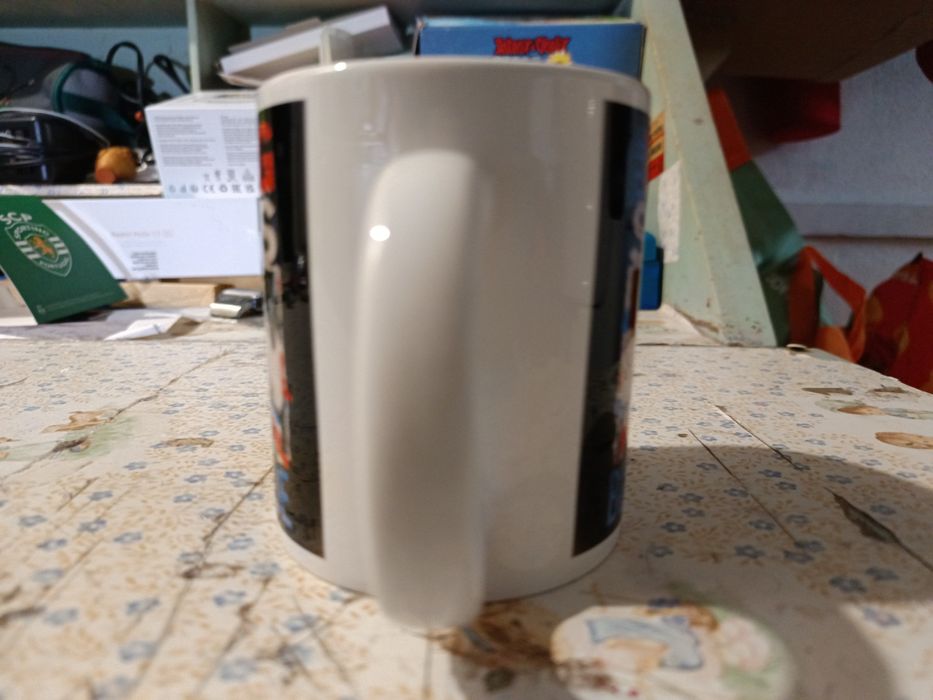 Vende caneca da Inglaterra bom estado