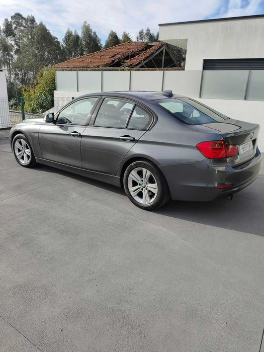BMW 318d Sport Line (F30)