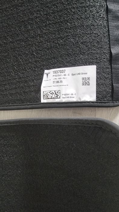 Tapetes Originais de interiores para Tesla Model Y 2025
