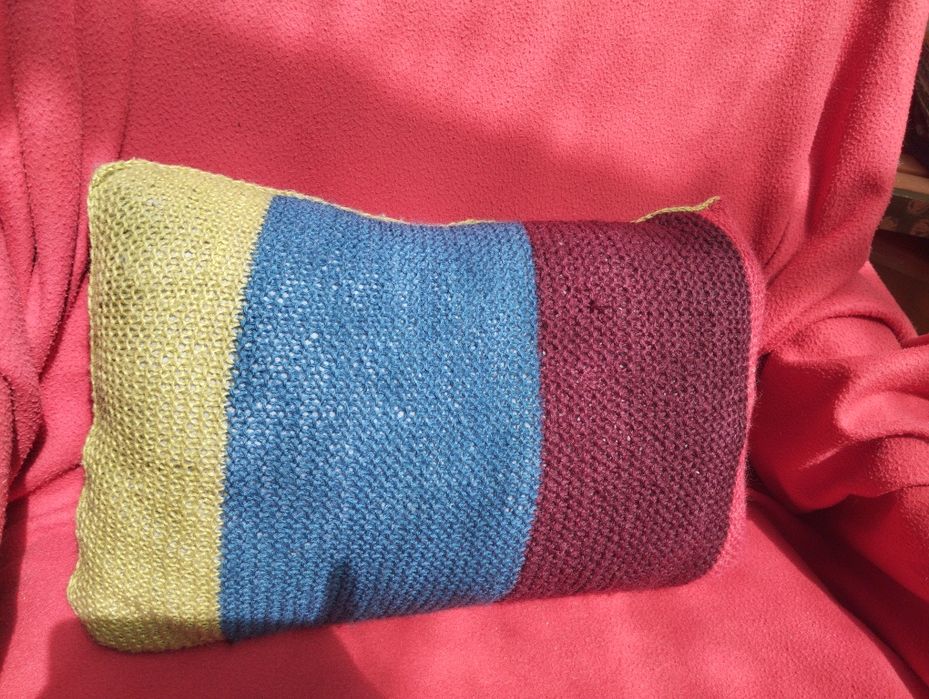 Almofadas de tricot feitas à mão