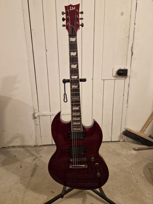 Esp Ltd Viper 300 FM EMG typ gibson epiphone sg
