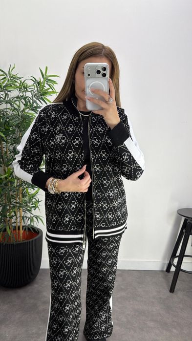 Новий костюм Guess вʼязка розмір S на невисокий зріст