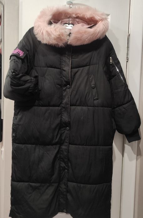 Жіноча тепла куртка.
