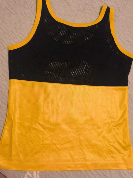 Conjunto desportivo quase novo