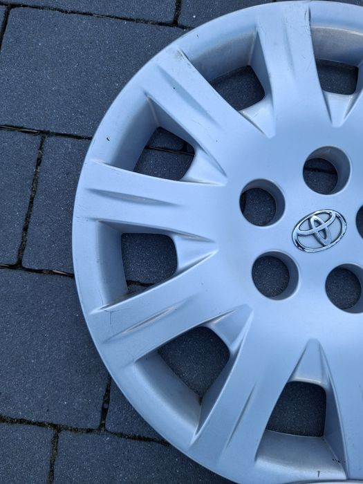 Kołpaków toyota avensis 16 cali oryginał
