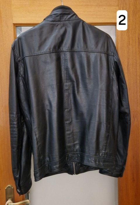 Vendo  Blusões/Casacos/Parkas em COURO