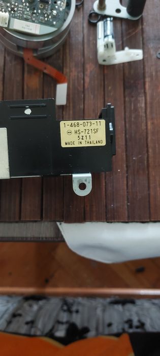 Запчастини до відеомагнітофона