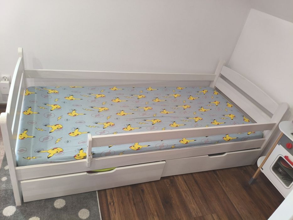 Łóżko dziecięce z materacem