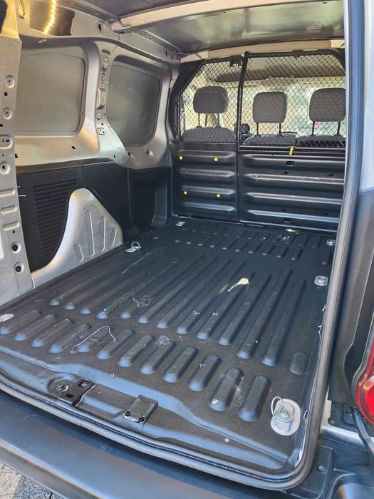 Wynajem Citroen Berlingo long wypożyczalnia