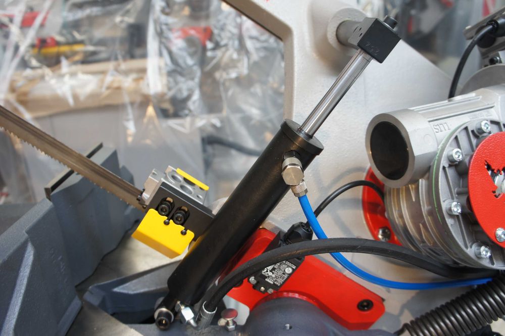 Przecinarka taśmowa BOMAR Ergonomic 320.258DG piła nowa 2024r