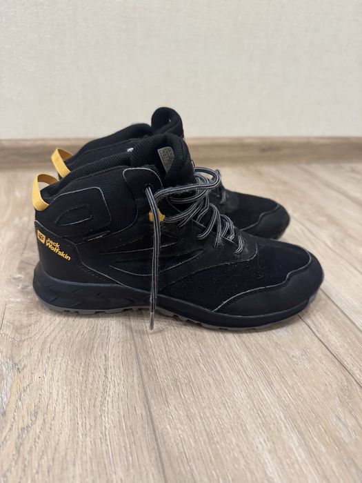 Черевики зимові Jack Wolfskin [36 р., устілка 22 см]. Водонепроникні