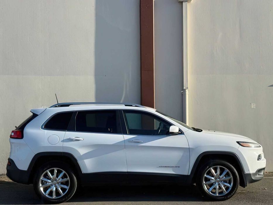 Jeep Cherokee Limited      2016