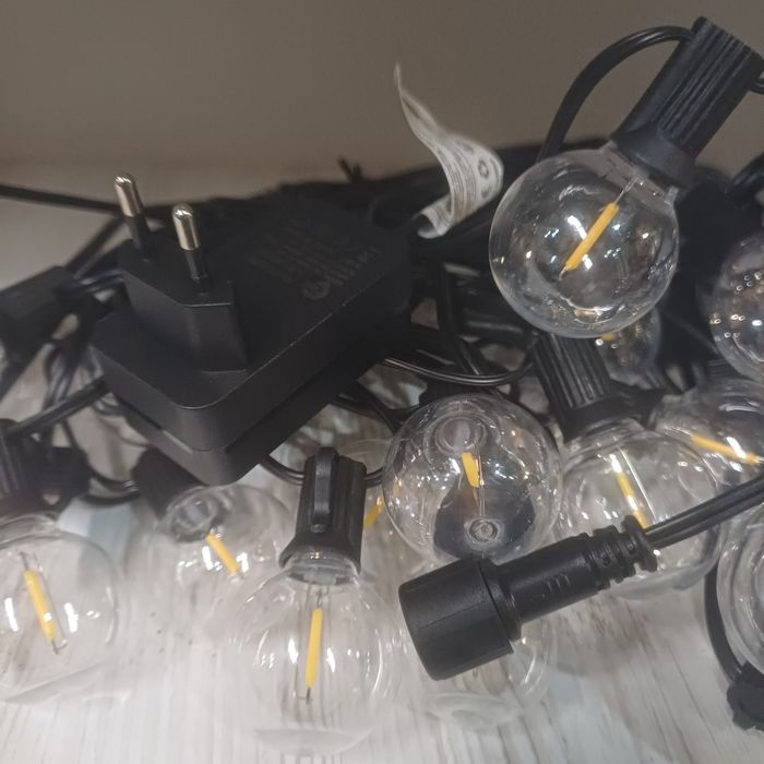 Вулична гірлянда