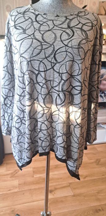 Szara bluzka w kolka