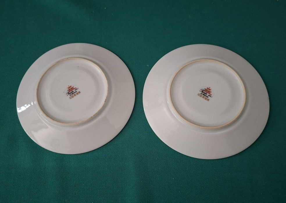 2 Antigos Pratinhos orientais para aperitivos