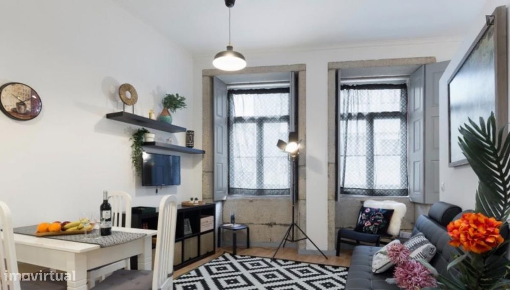 2-Bedroom Apartment – Located in Cedofeita, Porto