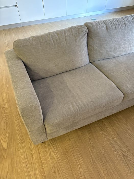 Sofá  semi novo com chaise lounge para venda imediata