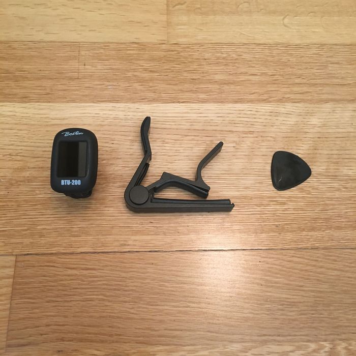 Guitarra clássica+mochila de transporte+suporte+afinador