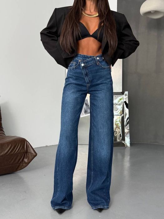 Жінояі стильні джинси