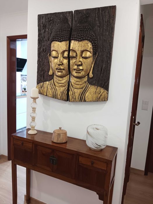 Dois painéis de madeira decorativos de Buda