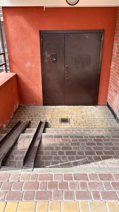 СЕРТИФІКАТ,єОселя-Квартира з НОВИМ ремонтом напроти ЖК Центральний