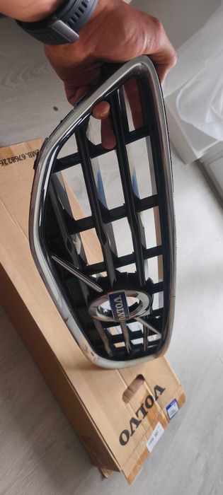 Grade Frontal Volvo V40